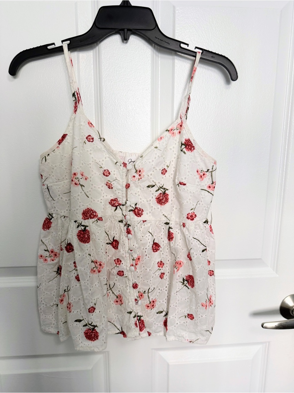 Women’s White Floral Eyelet Button-Front Cami Top